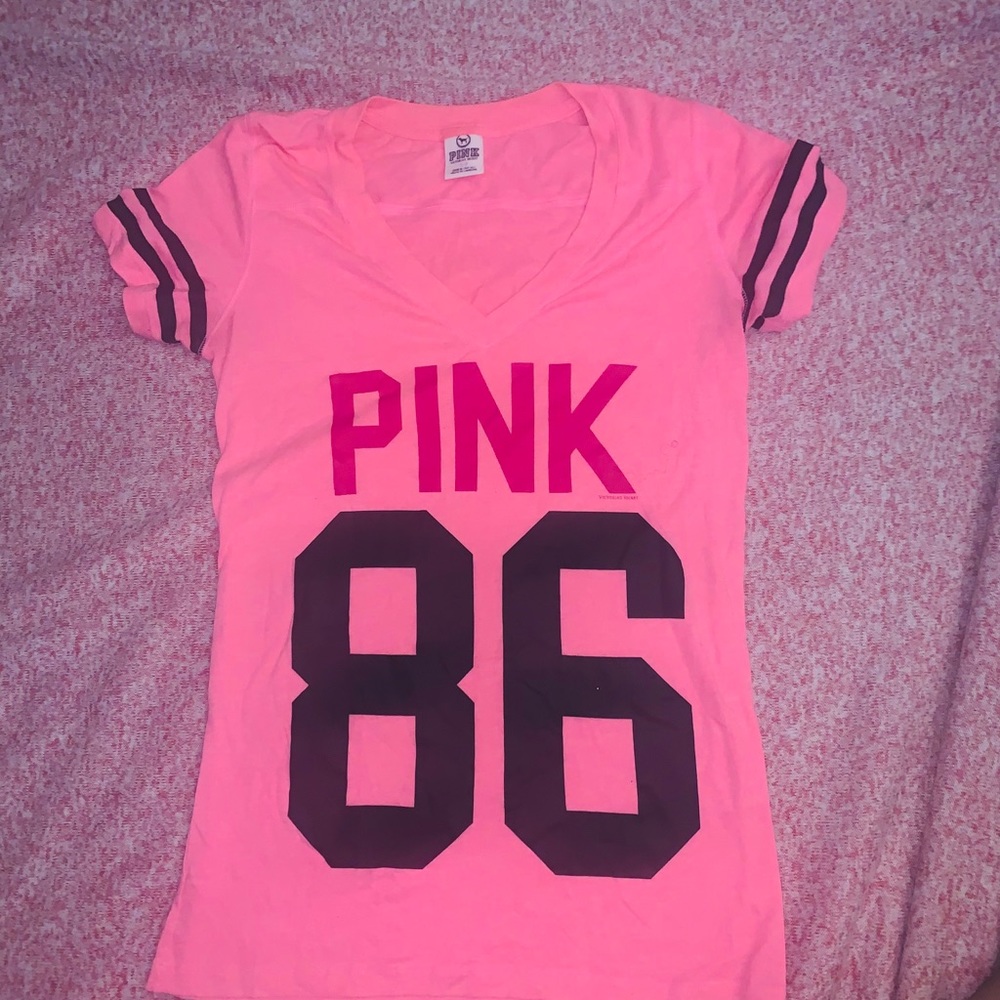 PINK tee shirt small